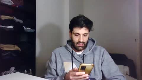 italianboybcn online show from January 12, 5:11 pm