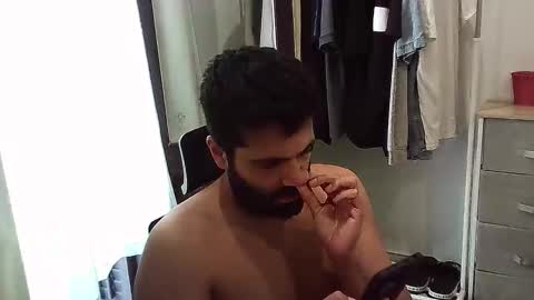 italianboybcn online show from September 18, 7:32 am