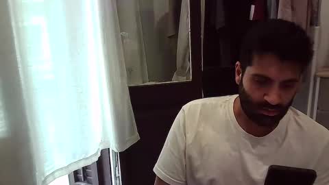 italianboybcn online show from September 13, 7:09 am