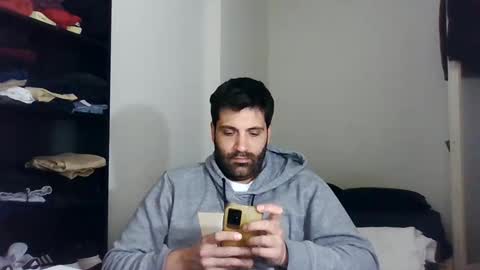 italianboybcn online show from March 6, 8:52 am