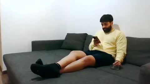 italianboybcn online show from December 27, 10:16 pm