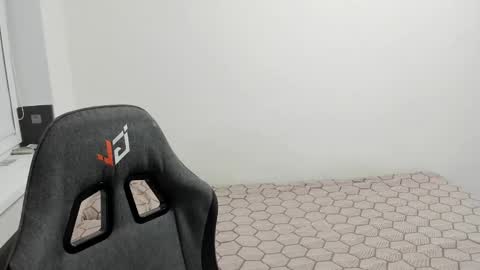 Ethan online show from December 21, 5:18 pm