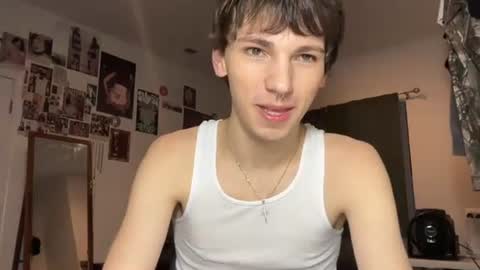 Rowan online show from October 31, 2:02 am