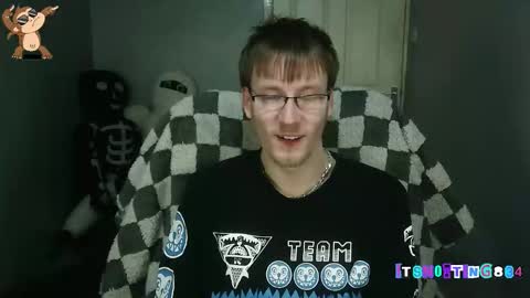 Snapshot of itsnotting834 chatting on October 25, 9:38 pm    online show from October 25, 9:38 pm