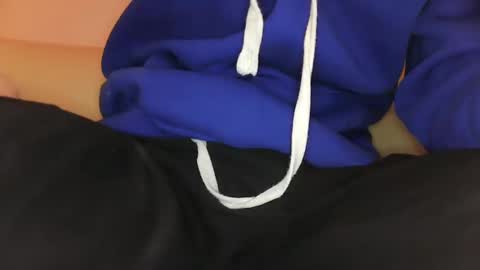 Snapshot of iuuuf2 chatting on January 4, 7:34 pm Iuuuf2 or Samel online show from January 4, 7:34 pm