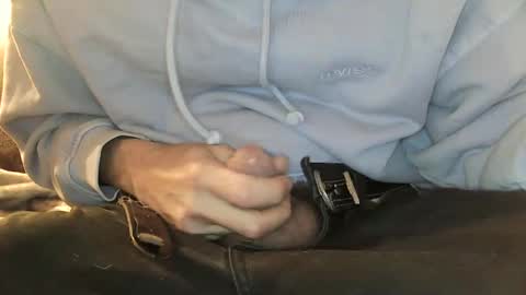 Snapshot of iuuuf2 chatting on February 23, 3:50 am Iuuuf2 or Samel online show from February 23, 3:50 am