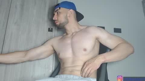 ivanhot279 online show from January 21, 7:39 pm