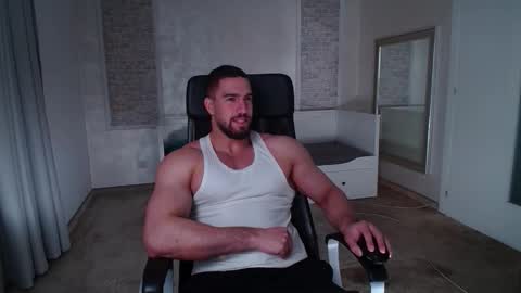 IvanHydee online show from March 4, 5:47 am