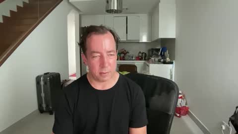 chat with me to find out online show from March 14, 8:10 am