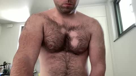 Izylduur online show from April 21, 10:32 am