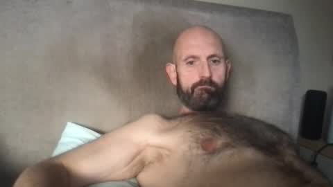 izzysboytoy1 online show from November 28, 3:25 pm