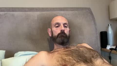 izzysboytoy1 online show from January 8, 12:54 pm