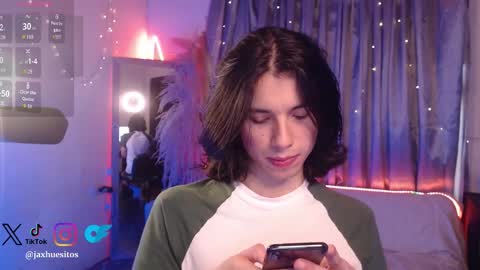 Hey im Jaxxxon check my info     online show from February 2, 12:35 pm