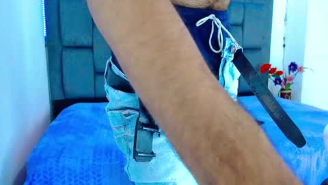 John Smith online show from February 14, 9:32 pm