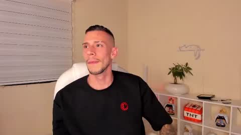 J King online show from June 20, 2:27 am
