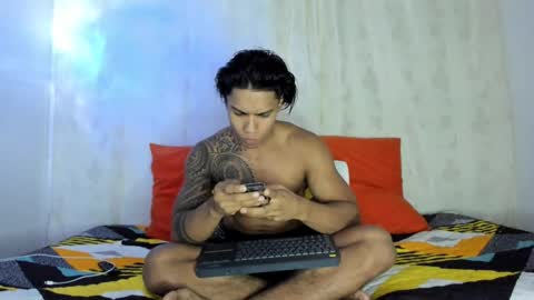 Snapshot of j_musiry chatting on March 3, 5:07 am i am juan musiry independent model  online show from March 3, 5:07 am