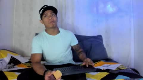 Snapshot of j_musiry chatting on December 9, 5:07 am i am juan musiry independent model  online show from December 9, 5:07 am