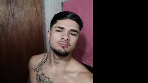 Snapshot of jack_hills2 chatting on October 18, 3:28 pm    online show from October 18, 3:28 pm