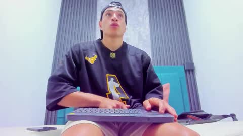 JACK PERGURTSON online show from December 1, 10:29 am