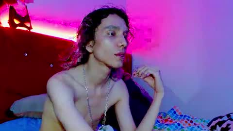 Snapshot of jack_s21 chatting on December 20, 11:37 pm Laick online show from December 20, 11:37 pm