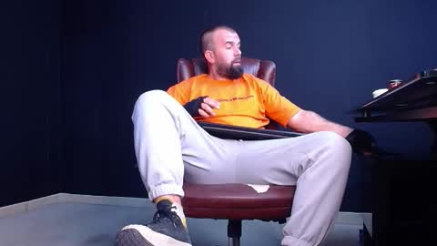 JackEthan online show from November 13, 6:29 am