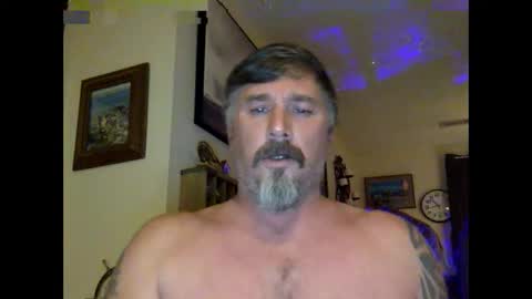 Snapshot of jackhammerhead chatting on January 16, 11:37 pm jackhammerhead online show from January 16, 11:37 pm