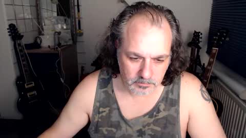 Jack independent model  online show from April 4, 9:34 pm