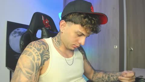 jacobb116 online show from October 21, 1:09 am