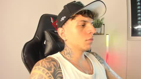 jacobb116 online show from February 24, 2:40 am