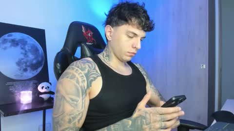 jacobb116 online show from November 19, 1:05 am