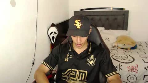 Jacobbakerr online show from April 19, 2:22 am