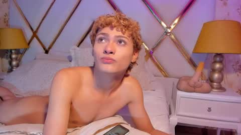 jacobrusso online show from April 10, 7:37 am