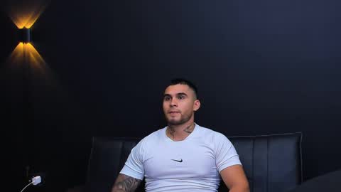 Snapshot of jacobsthorm chatting on January 17, 3:12 am jacobsthorm online show from January 17, 3:12 am