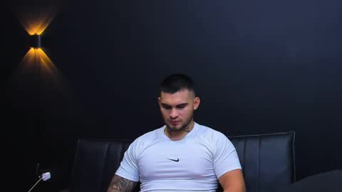 Snapshot of jacobsthorm chatting on January 26, 3:17 am jacobsthorm online show from January 26, 3:17 am