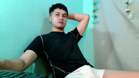 jade_halo online show from April 6, 1:12 pm