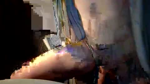 madderthanthehatter online show from December 15, 2:19 am