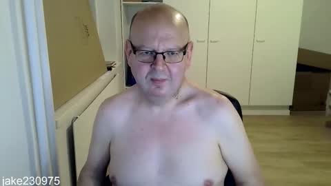 Jake2309 online show from November 15, 8:55 pm