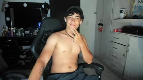 jake willianss online show from May 9, 1:50 am