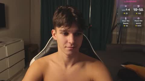 James online show from October 5, 9:52 pm