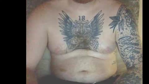 Snapshot of jamesbuilt chatting on October 14, 4:19 am jamesbuilt online show from October 14, 4:19 am