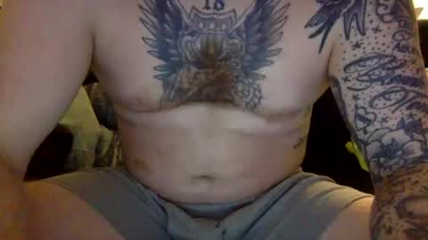 Snapshot of jamesbuilt chatting on February 14, 6:23 am jamesbuilt online show from February 14, 6:23 am