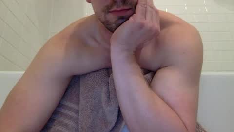 Snapshot of jamesnewtron chatting on February 8, 3:30 am jamesnewtron online show from February 8, 3:30 am