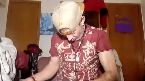 Snapshot of jamieshaneblueeyeswyo307 chatting on December 6, 7:10 am Supafly307blueeyes9in online show from December 6, 7:10 am