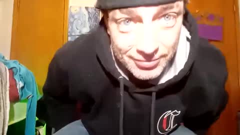 Snapshot of jamieshaneblueeyeswyo307 chatting on December 3, 10:15 am Supafly307blueeyes9in online show from December 3, 10:15 am