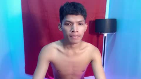 janlloyd04 online show from May 10, 6:04 am