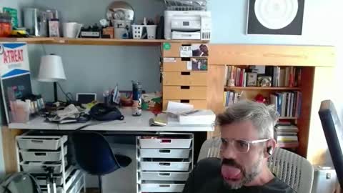 Snapshot of jareth_returns chatting on October 18, 3:50 pm jareth_returns online show from October 18, 3:50 pm