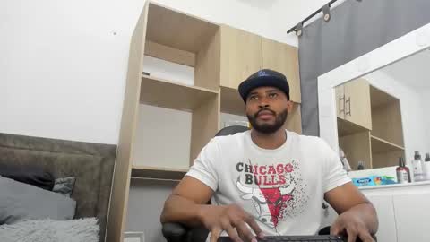 Jason online show from October 27, 6:32 pm