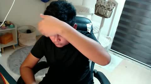 Jason online show from April 1, 5:42 am