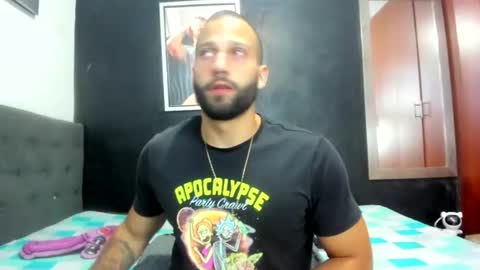 Snapshot of jasonmartiinez chatting on October 23, 2:37 am    online show from October 23, 2:37 am
