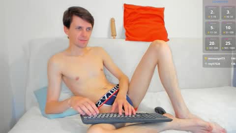 Snapshot of jasper_sun chatting on October 15, 11:34 pm Jasper  online show from October 15, 11:34 pm